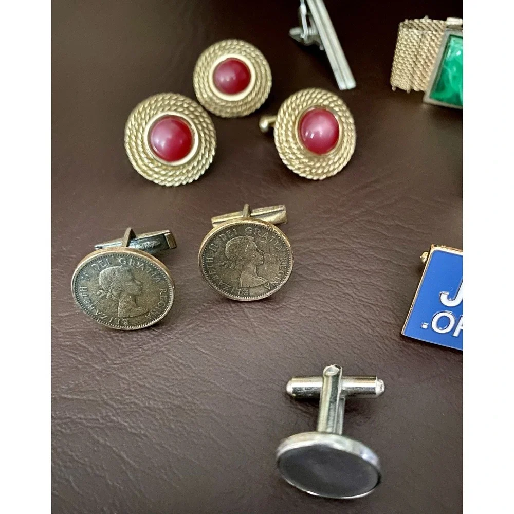 Vintage Lot Of Cufflinks Tie Bar Clip Tack Cuff Buttons